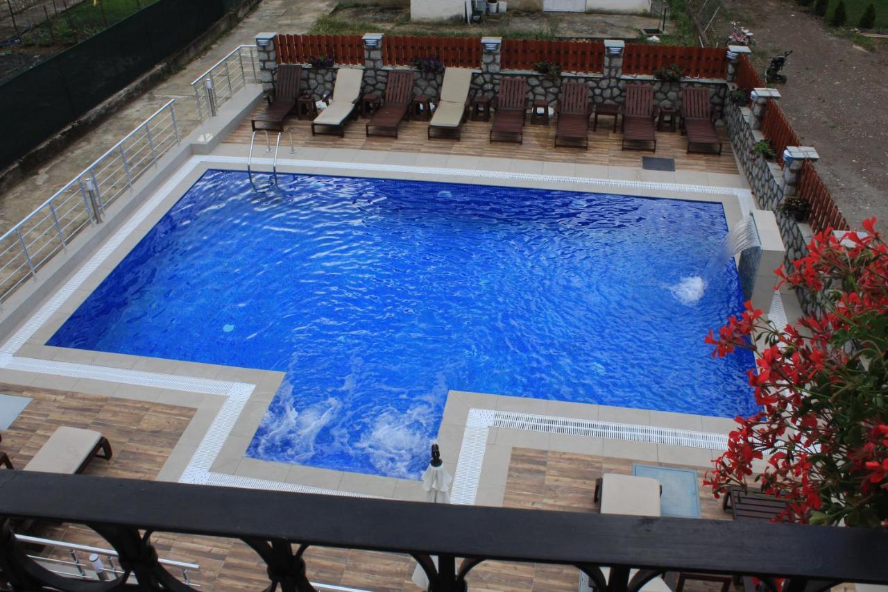 Villa Mimi เปสตานิ ภายนอก รูปภาพ